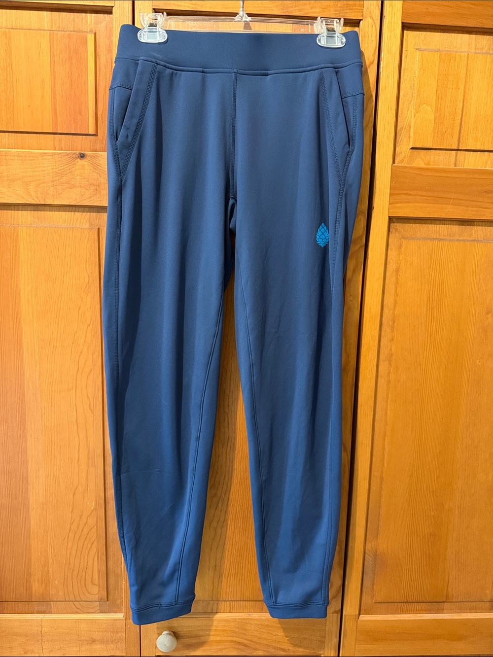 STIO Women’s Fremont Stretch Fleece Joggers Navy Blue